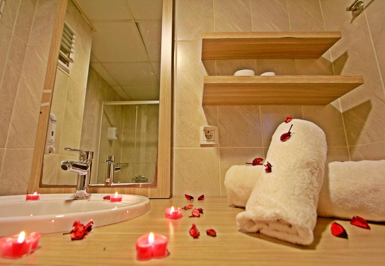 Red House Vip Apartmant Suites Istanbul Bagian luar foto