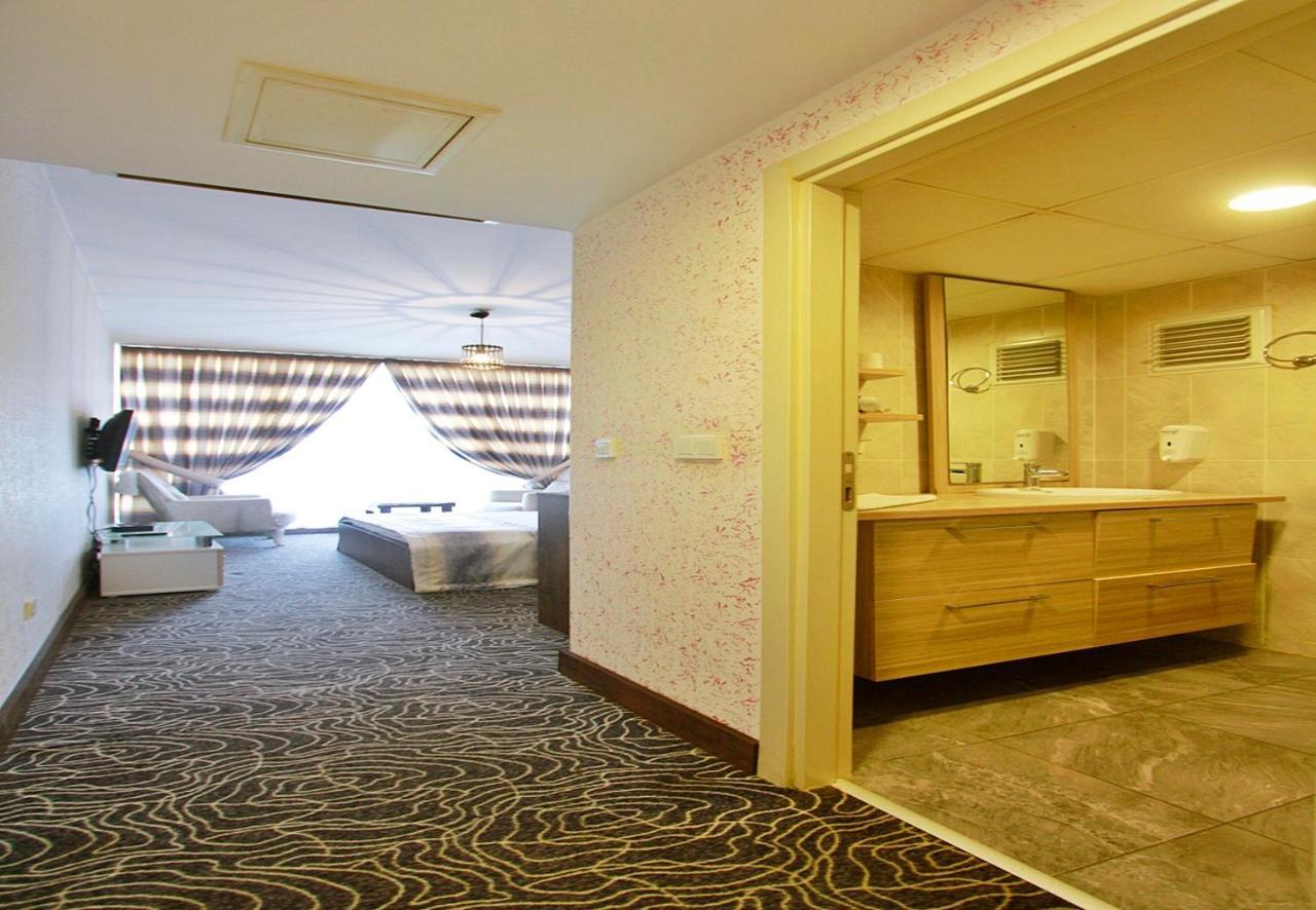Red House Vip Apartmant Suites Istanbul Bagian luar foto